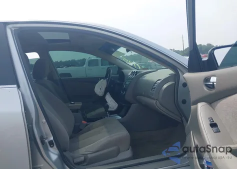 2010 Nissan Altima 2.5 S z USA, uszkodzony, nr VIN 1N4AL2AP4AN536561